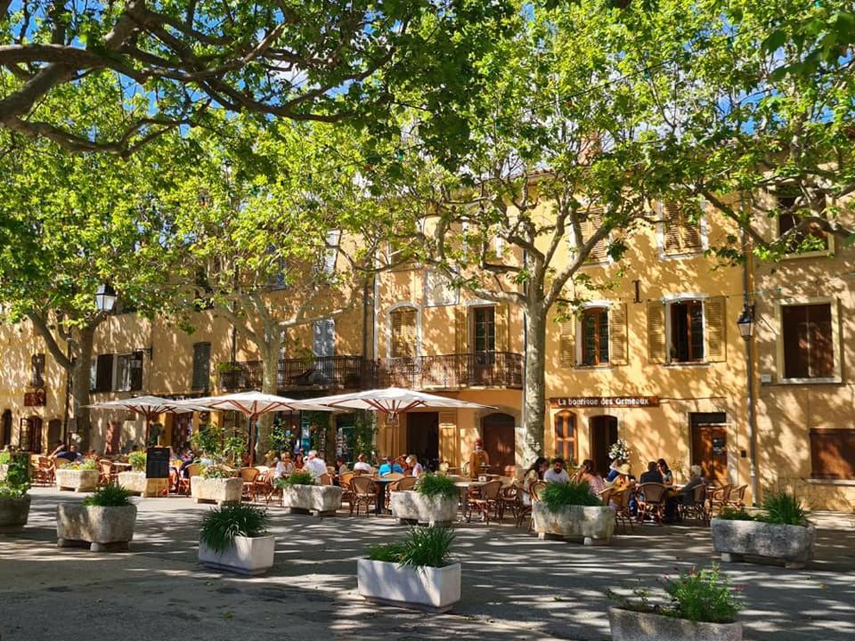 La Bastide Blanche Magnifique Villa 5 Etoiles 5 Chambres Et Piscine Privee Sur 6500 M Var Лорґ Екстер'єр фото