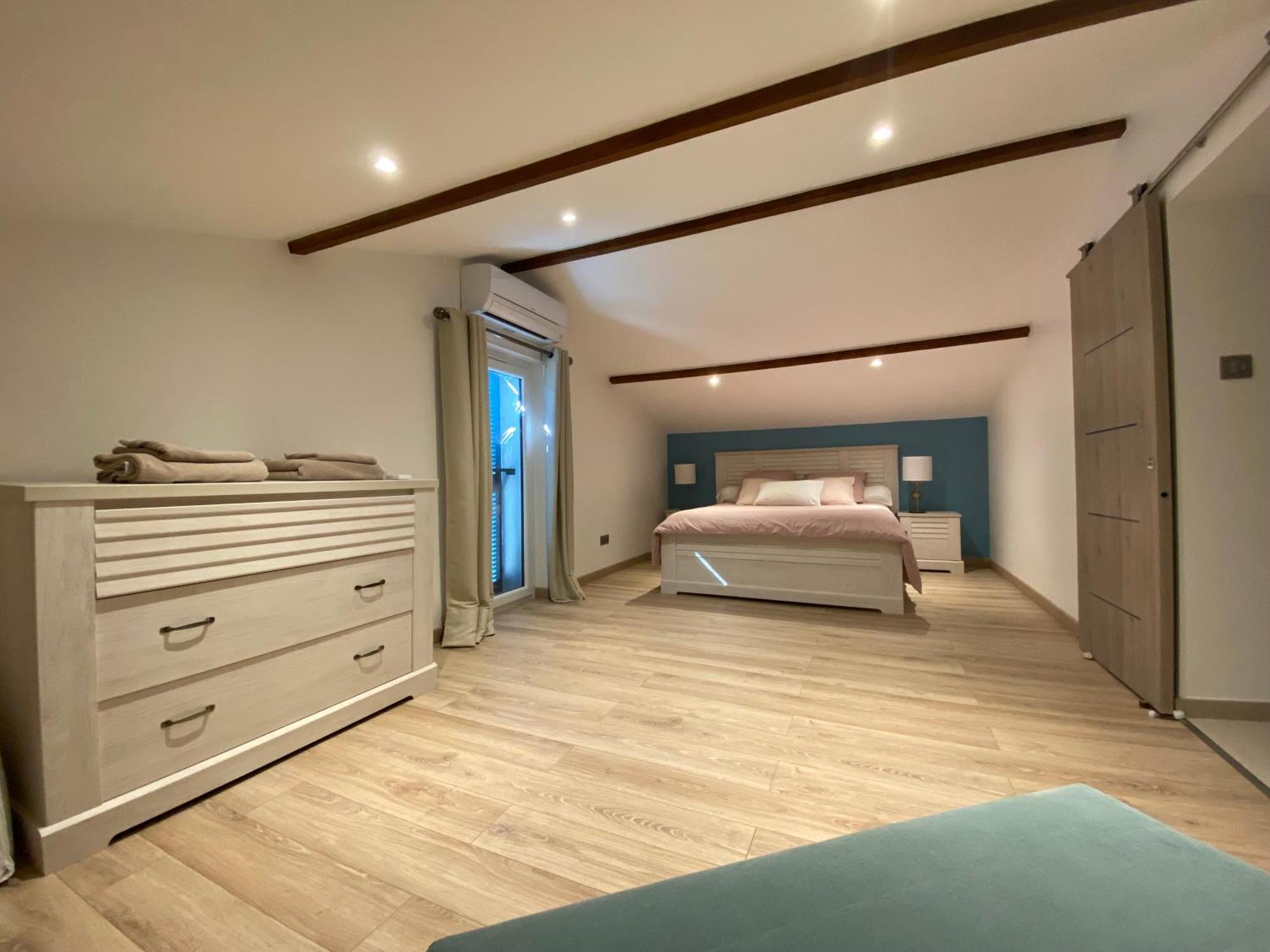 La Bastide Blanche Magnifique Villa 5 Etoiles 5 Chambres Et Piscine Privee Sur 6500 M Var Лорґ Екстер'єр фото