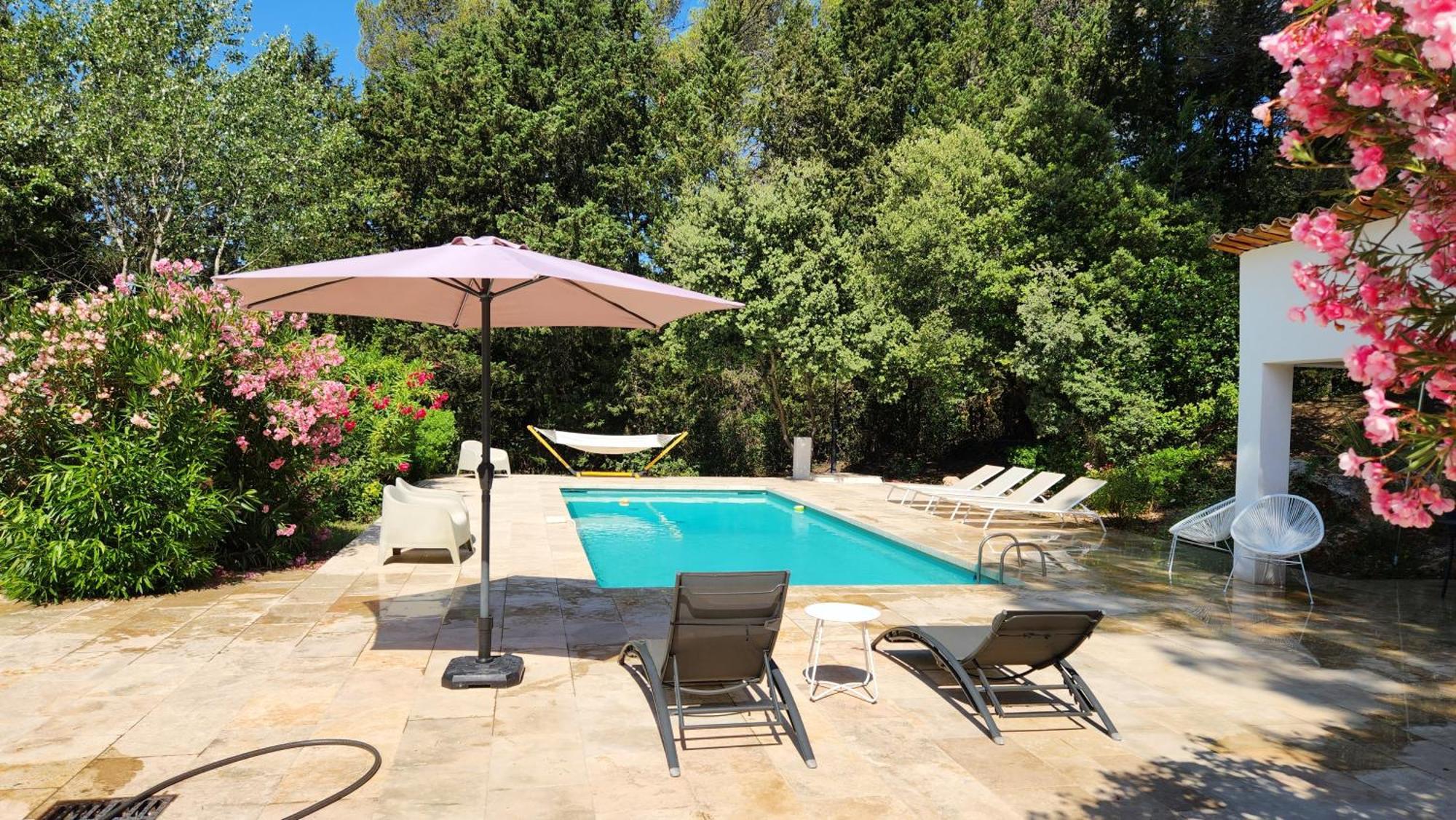 La Bastide Blanche Magnifique Villa 5 Etoiles 5 Chambres Et Piscine Privee Sur 6500 M Var Лорґ Екстер'єр фото